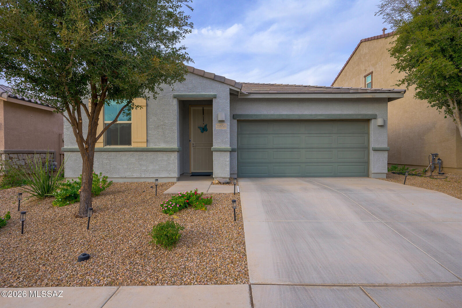 Property Photo:  10658 W Filbert Street  AZ 85653 