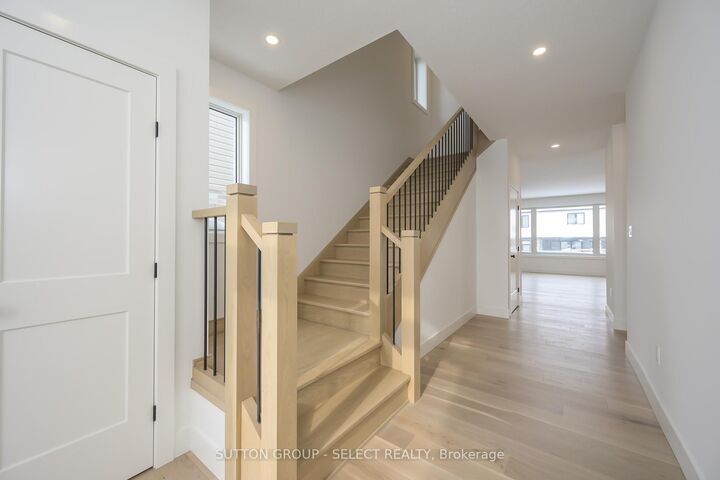 Property Photo: 1898 Fountain Grass Drive ON N6K 0M2
