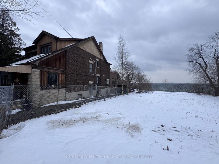 Property Photo: 2685 Lake Shore Boulevard W ON M8V 1G6