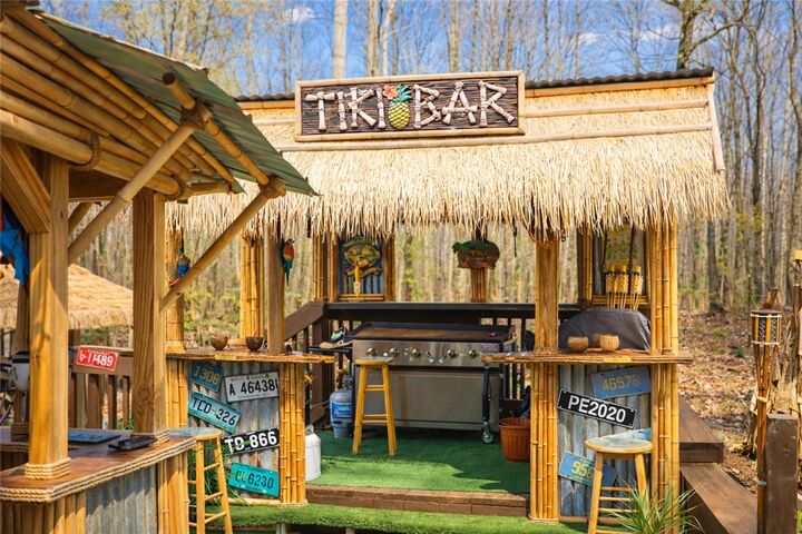 Property Photo:  304 Willow Drive  SC 29673 