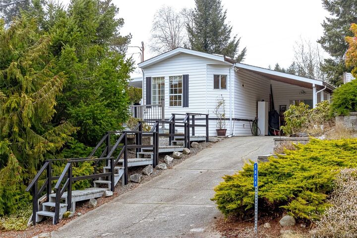 1071 Bourban Rd — photo 1