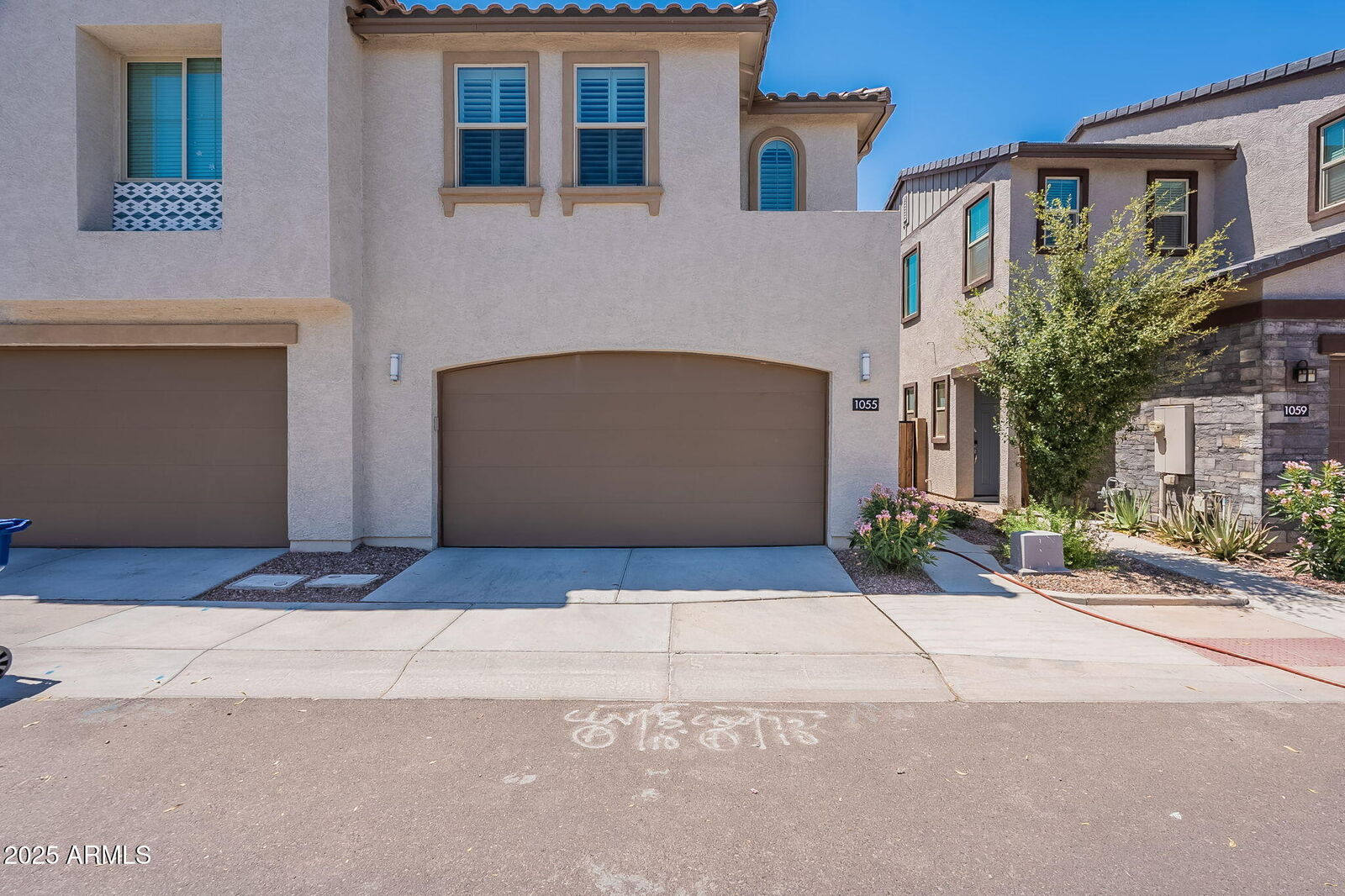 Property Photo: 1055 W Diamondback Drive AZ 85286