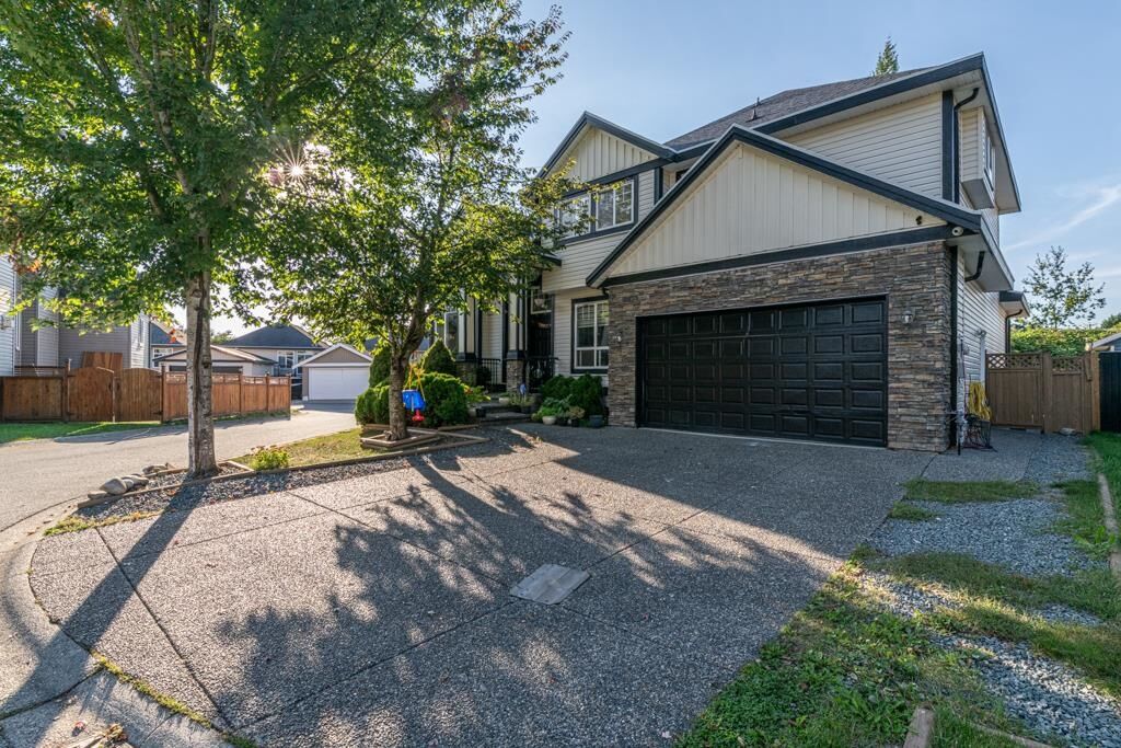 Property Photo: 27733 Signal Court BC V4X 0A4
