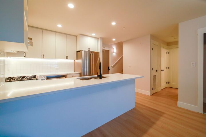 22265 Dewdney Trunk Road 102 — photo 1