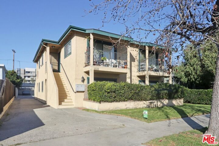 Property Photo: 5429 Troost CA 91601