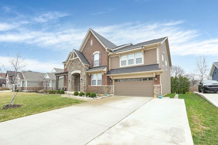 Property Photo:  8427 Chesapeake NW Way  OH 43147 