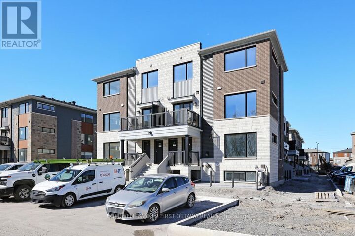 Property Photo:  917 Creekway Private  ON K2T 0S9 