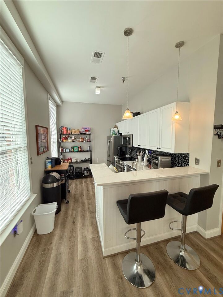 Property Photo: 1414 W Marshall Street U301 VA 23220