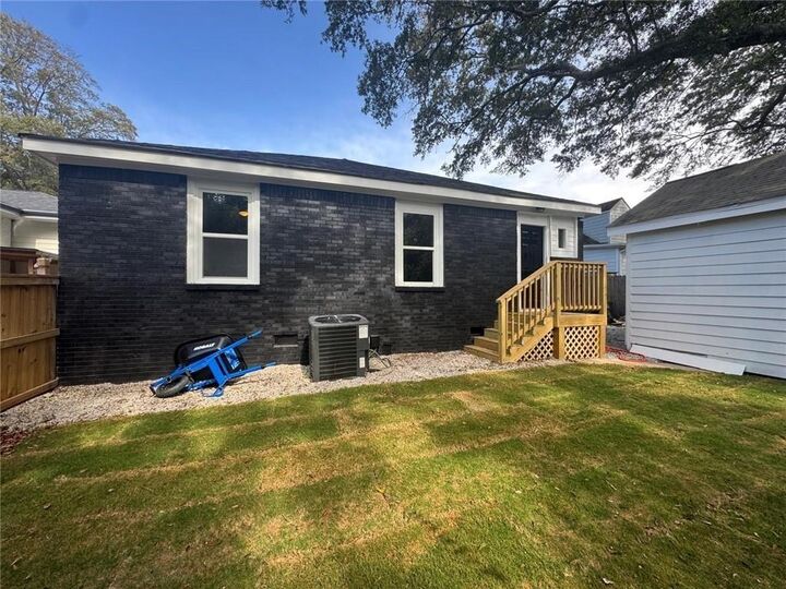 Property Photo:  1332 Thurgood Street SW  GA 30314 