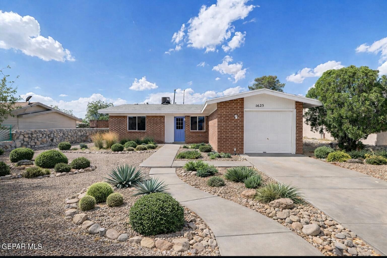 Property Photo:  1625 Phil Gibbs Drive  TX 79936 