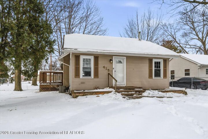 Property Photo:  415 Winifred Avenue  MI 48917 