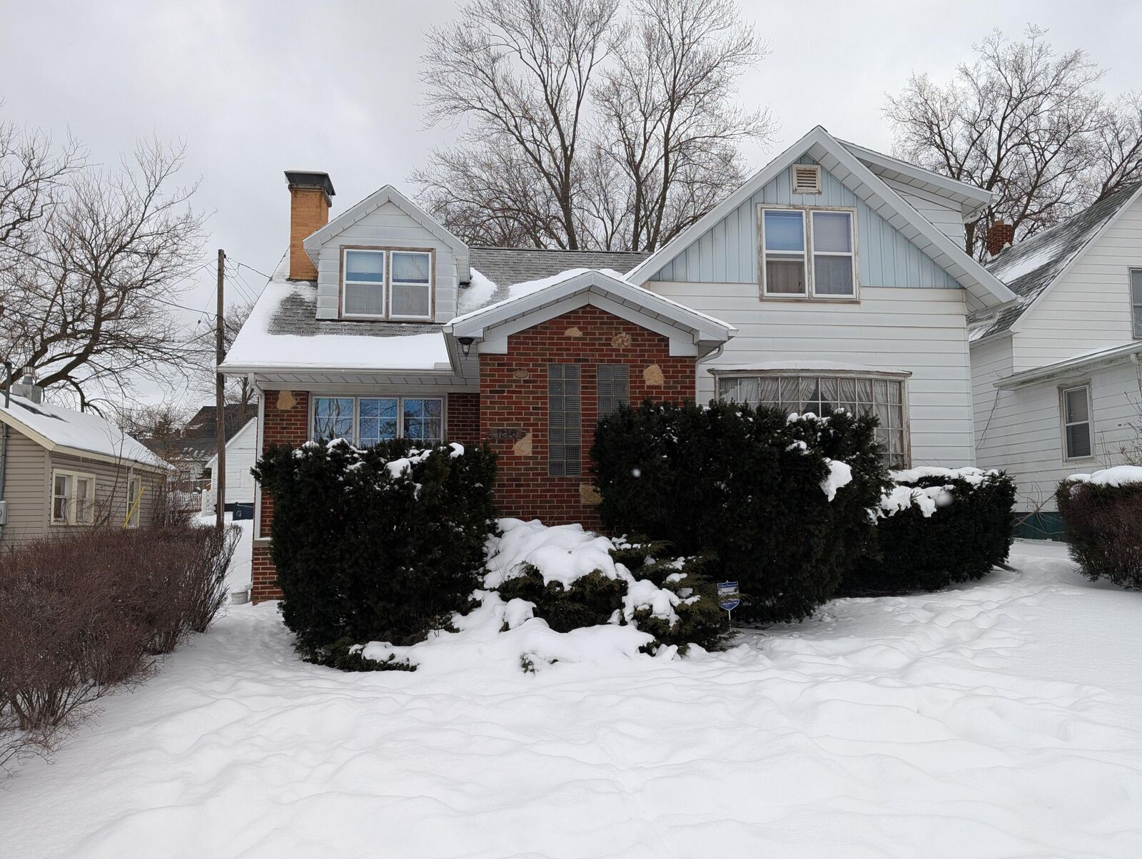 Property Photo:  1210 Wabash Street  IN 46360 