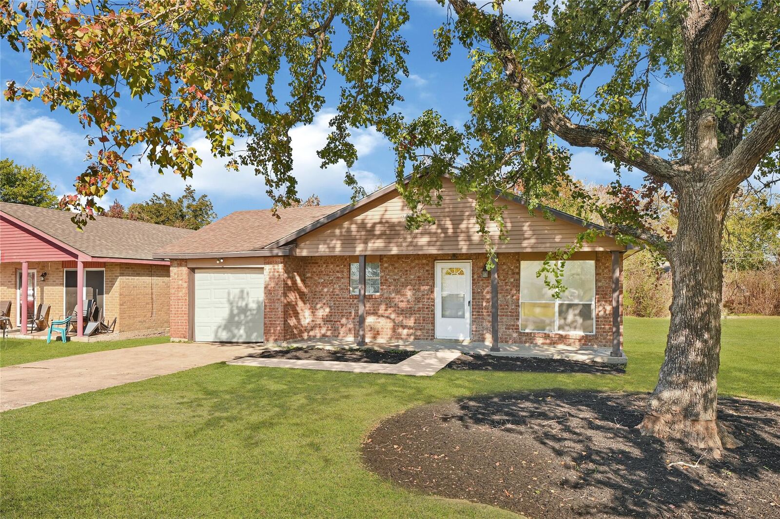 Property Photo: 3322 1st Avenue S TX 77590