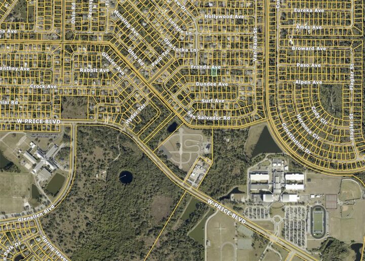 Property Photo:  Fronda Avenue  FL 34291 