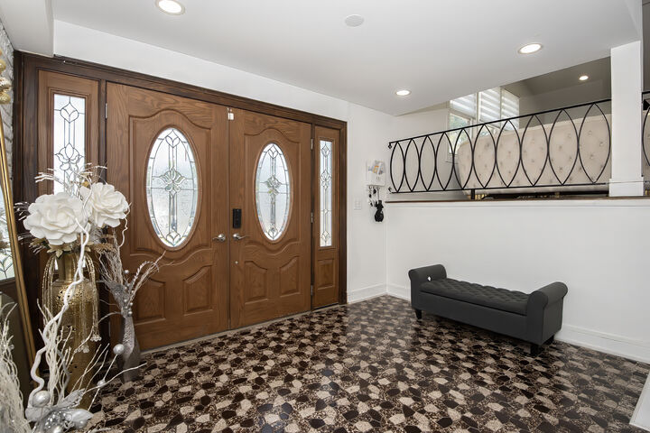 Property Photo:  9909 N Huber Lane  IL 60714 