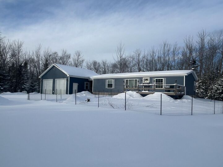 Property Photo:  780 E Side Road  ME 04606 