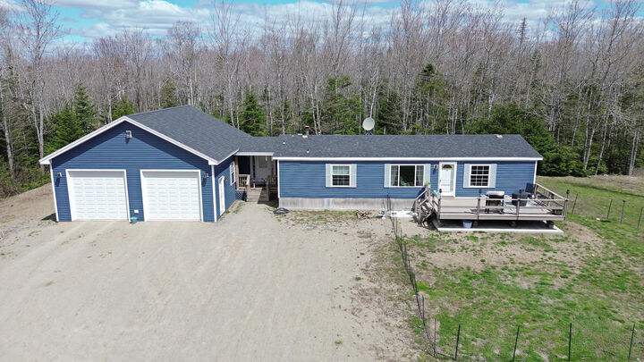 Property Photo:  780 E Side Road  ME 04606 