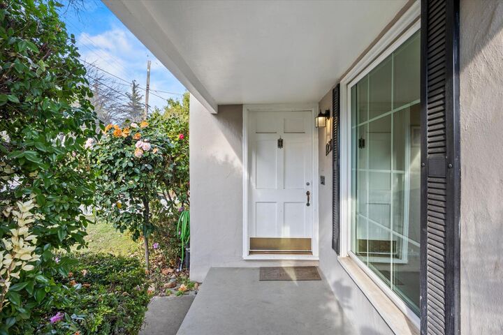 Property Photo:  1231 Rodeo Way  CA 95819 