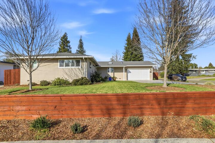 Property Photo: 4418 Alderwood Way CA 95864