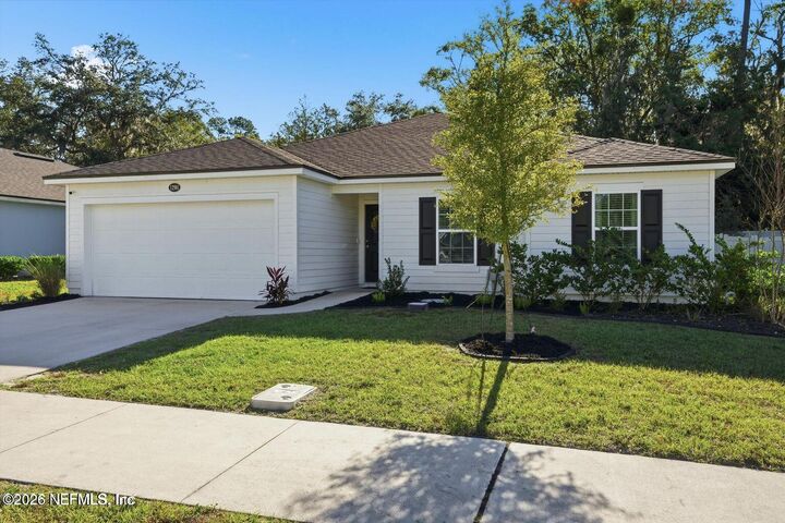 Property Photo:  12581 Creekside Manor Drive  FL 32218 