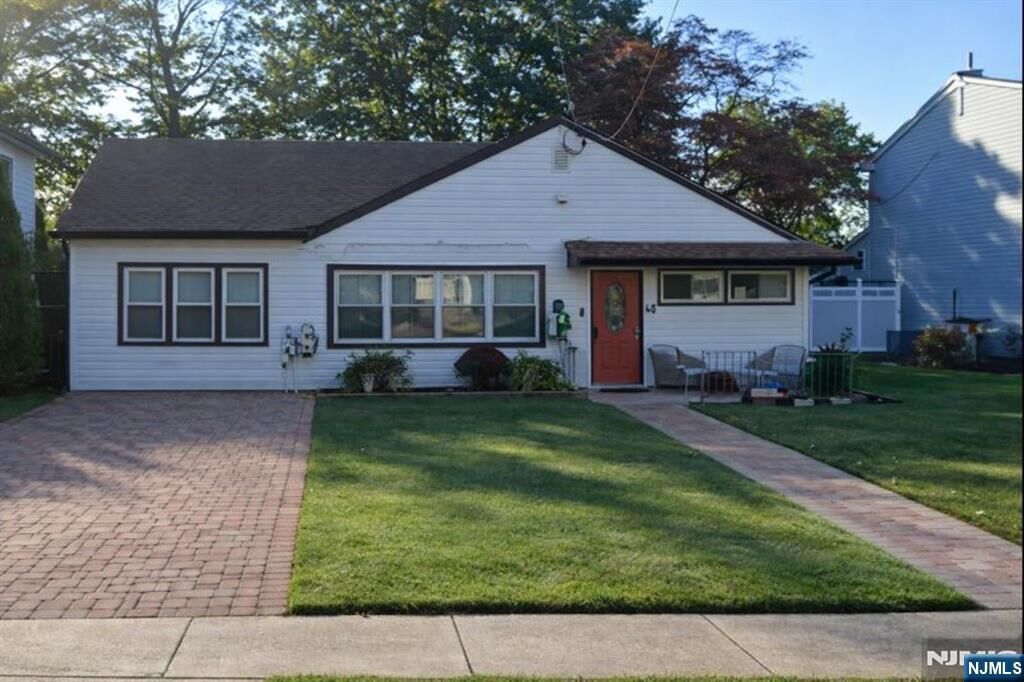 Property Photo:  45 Howard Avenue  NJ 07662 