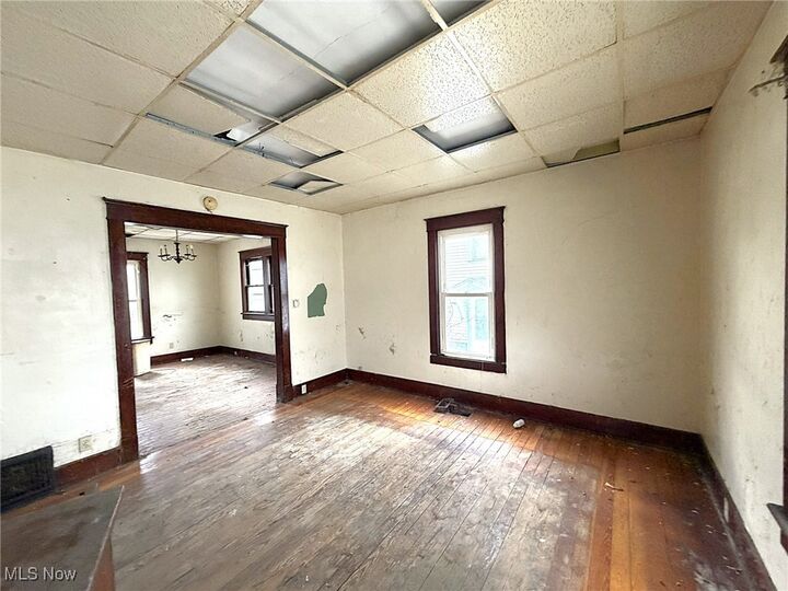 Property Photo:  812 E Vine Street  OH 45804 