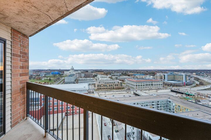 Property Photo: 78 10th Street E 2409 MN 55101