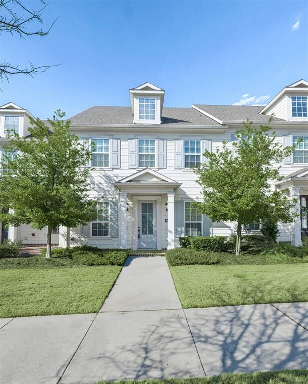 Property Photo: 928 Marian Drive TX 75013