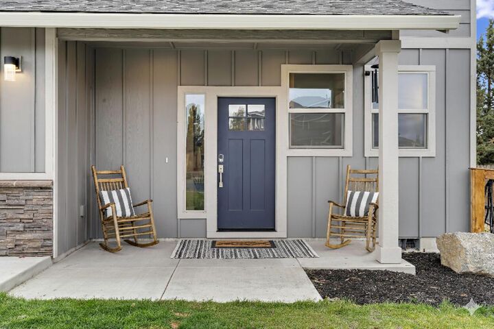 Property Photo:  2260 NE Indigo Lane  OR 97701 