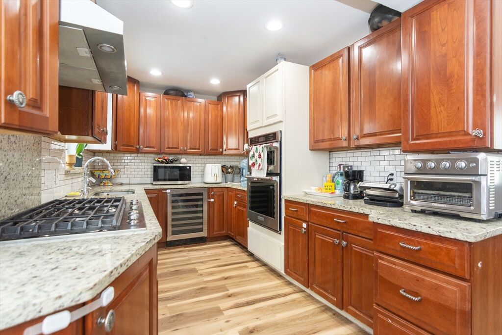 Property Photo:  10 Dell St  MA 02148 