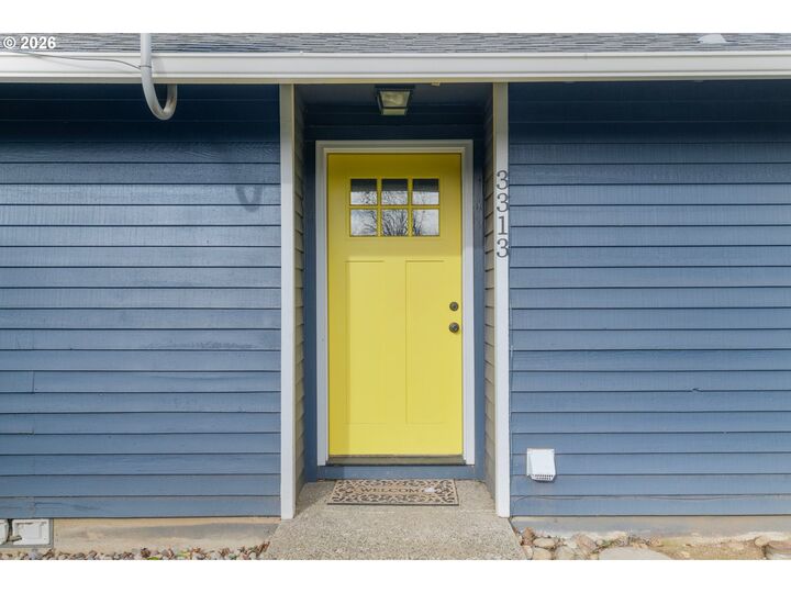 Property Photo: 3311 NE View Ave OR 97030