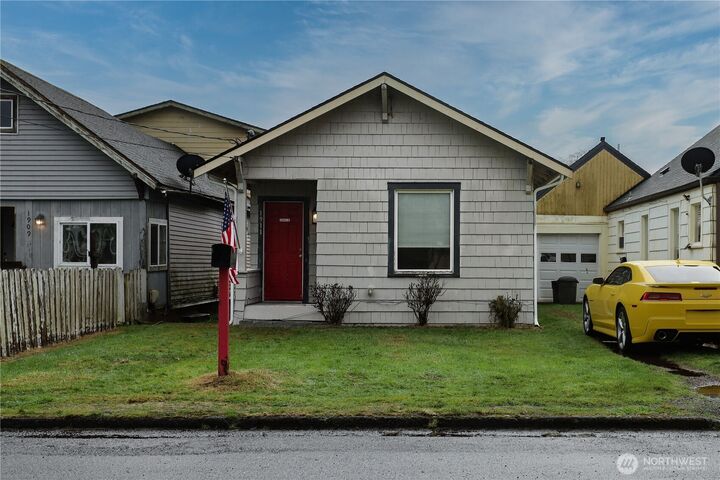 Property Photo:  1911  Morgan Street  WA 98520 