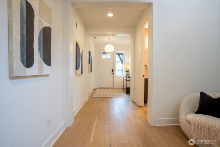 Property Photo:  1744  Canyon Avenue SE  WA 98045 