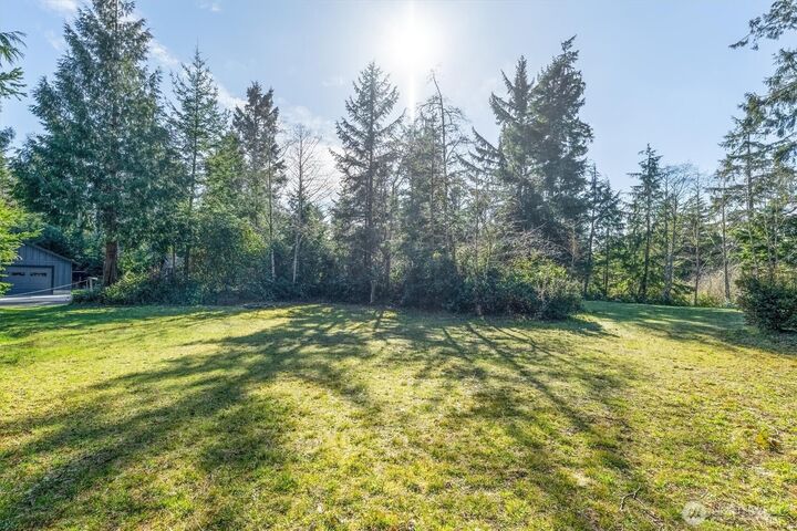 Property Photo:  21329  Birch Place  WA 98640 