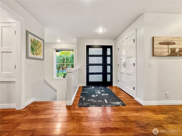 Property Photo:  4017  239th Place SE  WA 98029 