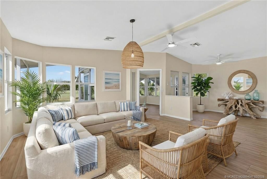 Property Photo:  7924 SE Saratoga Drive  FL 33455 