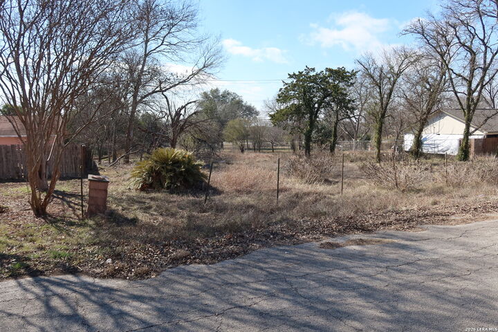 Property Photo:  6430 Kings Crown  TX 78233 