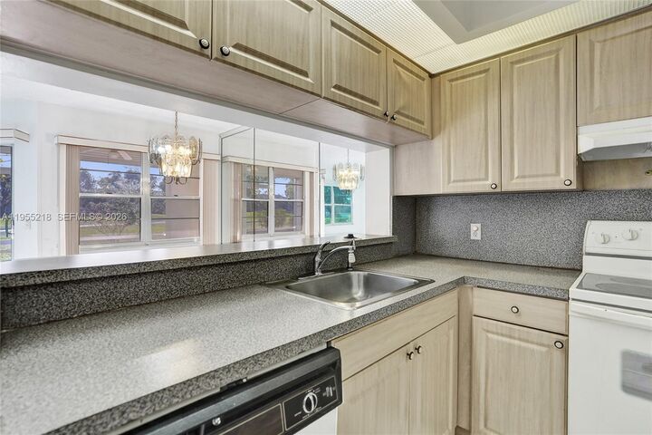 Property Photo:  900 SW 128th Ave 103D  FL 33027 