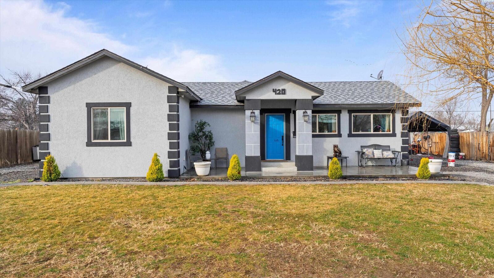 Property Photo:  420 S Edison Pl  WA 99336 