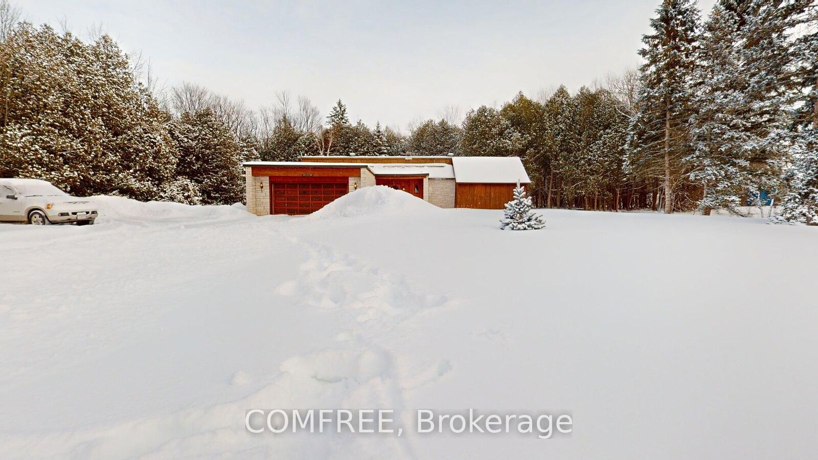 Property Photo: 11954 Forest Hill Road ON K0C 2K0