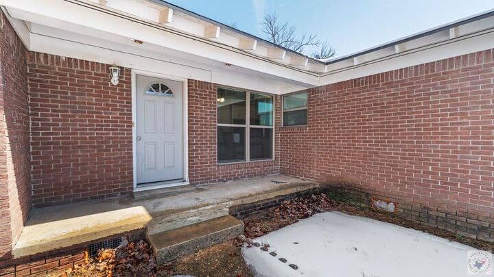 Property Photo:  6302 Richmond Rd  TX 75503 