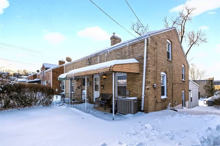 Property Photo:  57 Thomas St  PA 15205 