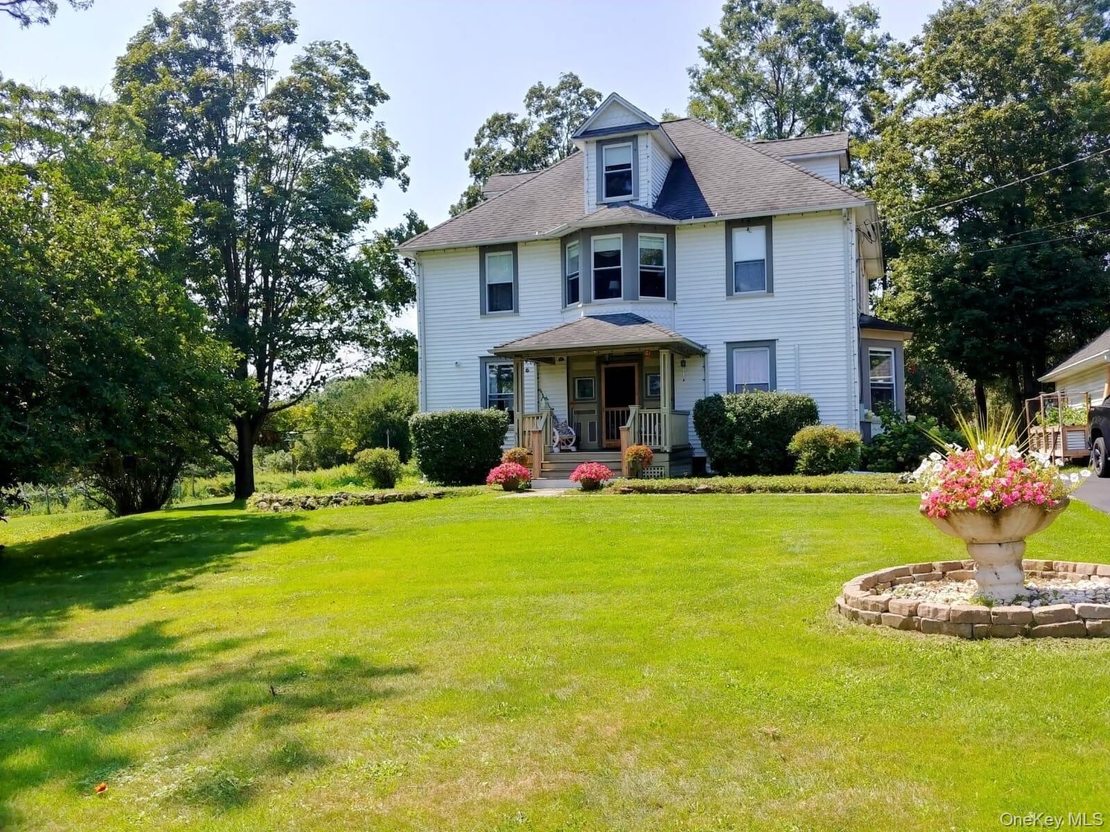 Property Photo:  165 Round Hill Road  NY 10992 
