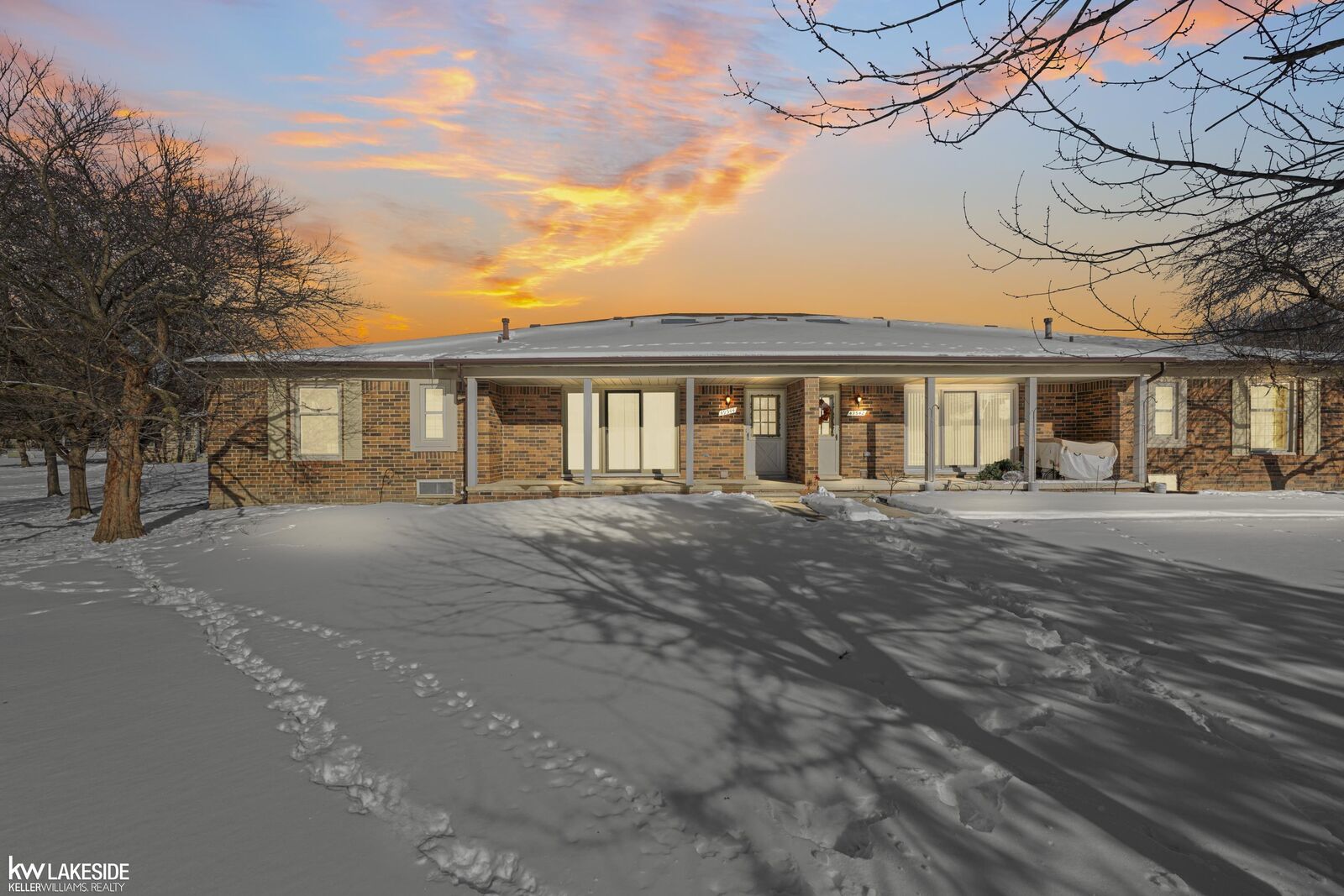 Property Photo:  49544 Bishop Court  MI 48315 