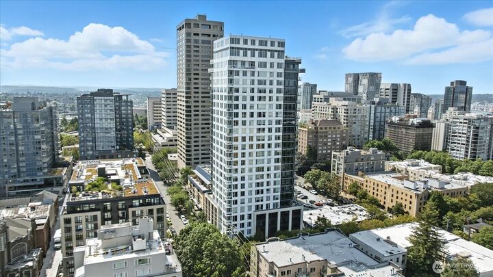 Property Photo:  1321  Seneca Street 505  WA 98101 