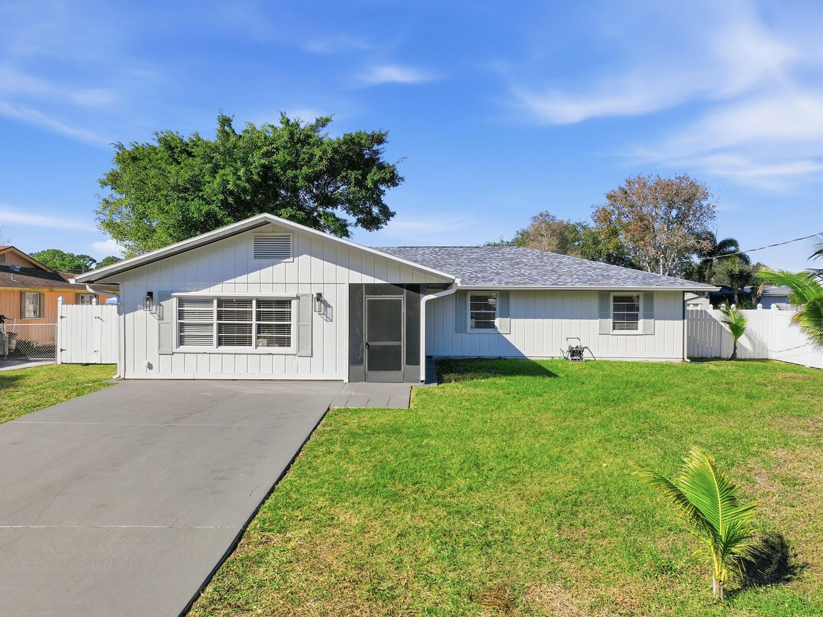 Property Photo:  5501 Palm Drive  FL 34982 