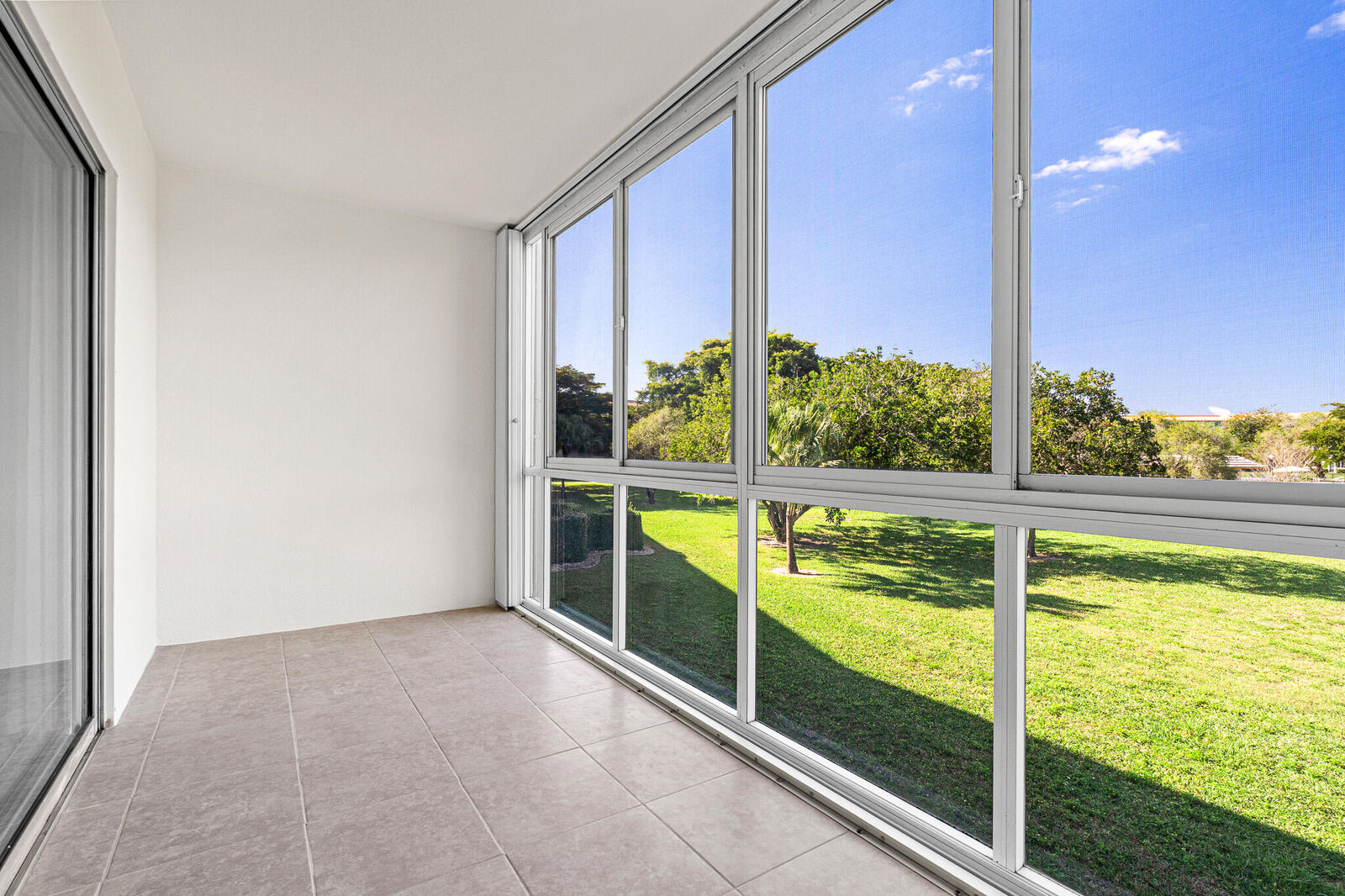 Property Photo: 1606 Abaco Drive H2 FL 33066