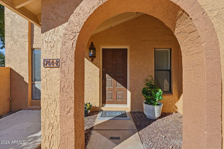 Property Photo: 744 E North Lane 2 AZ 85020