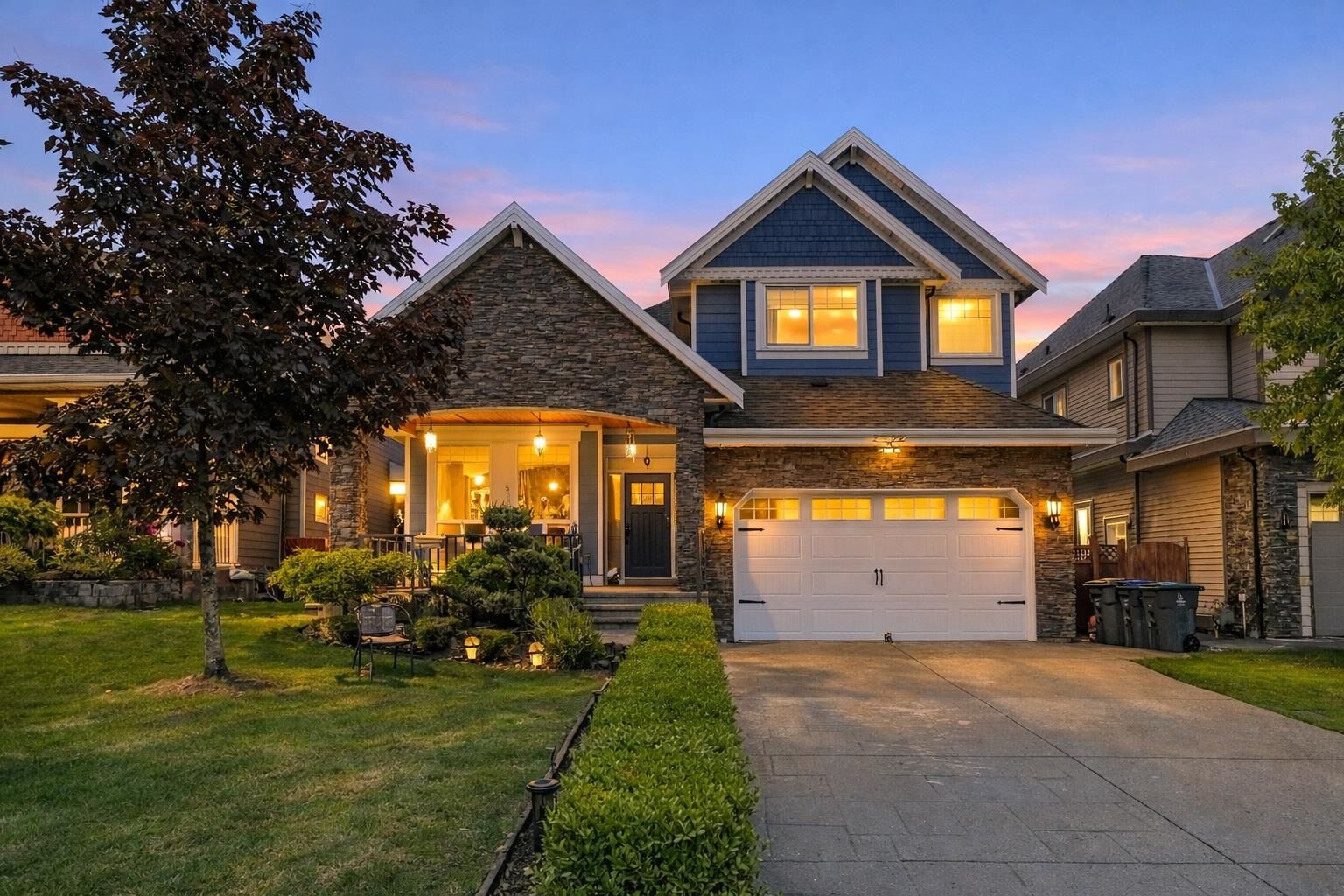 Property Photo:  2262 Madrona Place  BC V4A 7Z4 