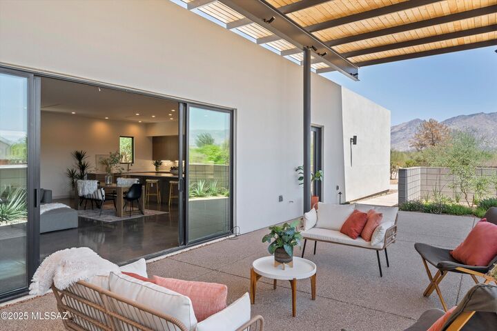 Property Photo:  2805 N Bella Terraza Court N  AZ 85712 